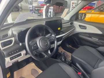 SWIFT 1.2 COOL 2WD MT -NOU CU PROMOTIE