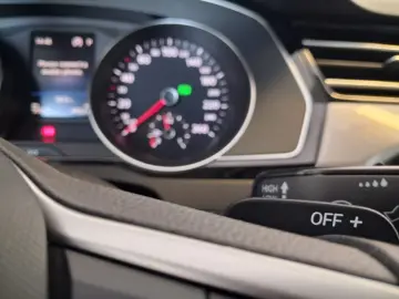 VOLKSWAGEN PASSAT Advance 1.5 TSI ACT DSG 150 CP