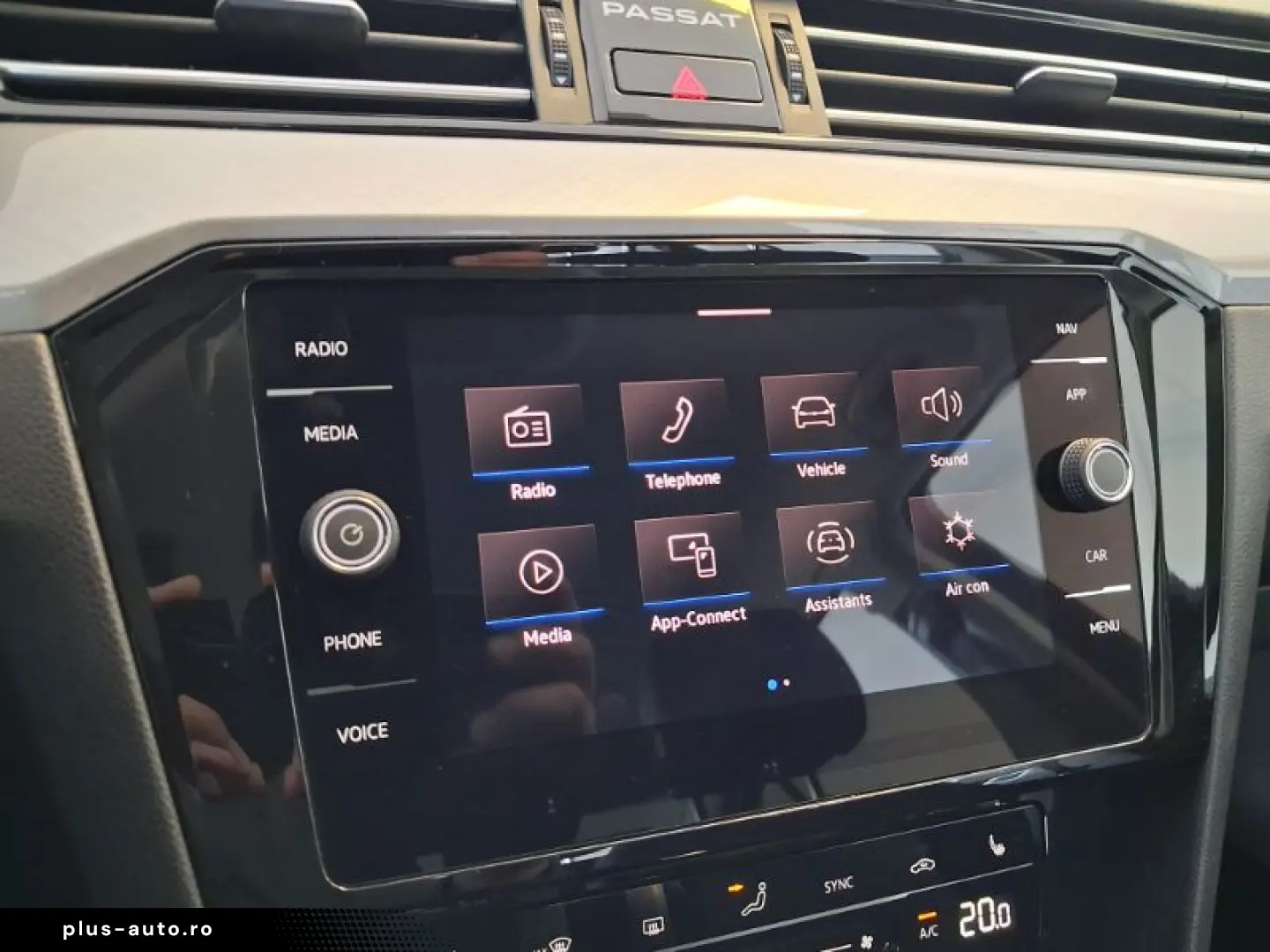 VOLKSWAGEN PASSAT Advance 1.5 TSI ACT DSG 150 CP