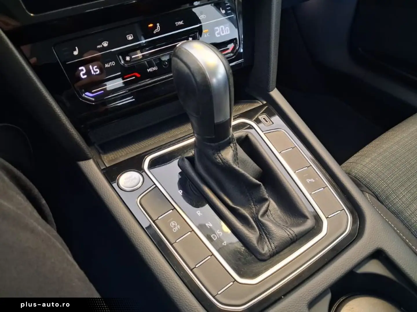 VOLKSWAGEN PASSAT Advance 1.5 TSI ACT DSG 150 CP