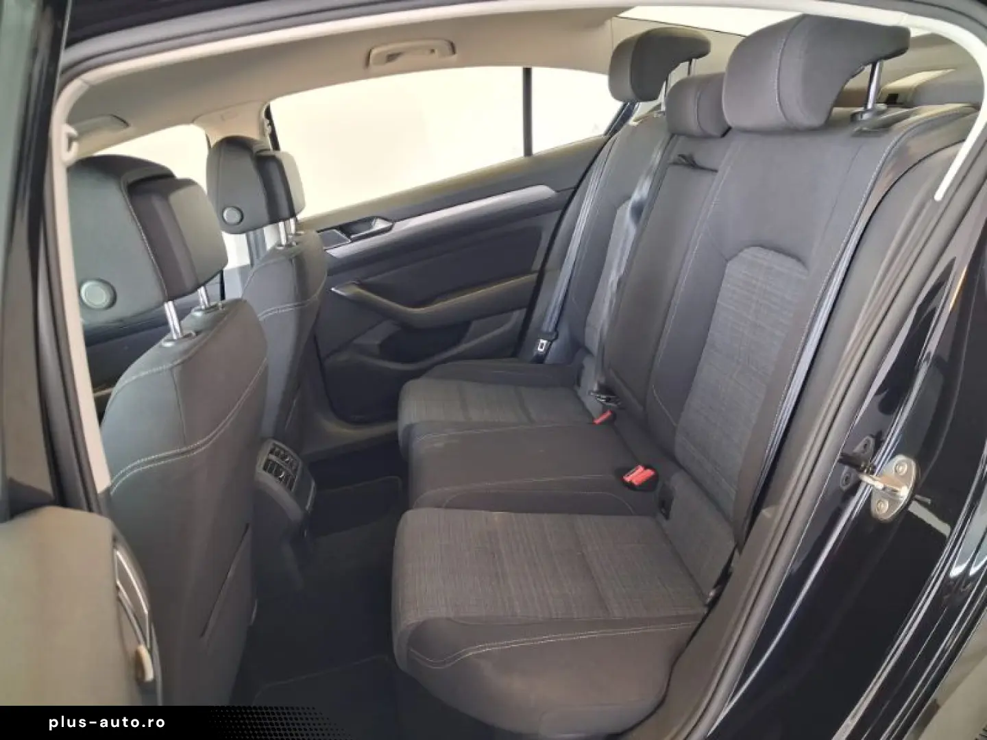 VOLKSWAGEN PASSAT Advance 1.5 TSI ACT DSG 150 CP