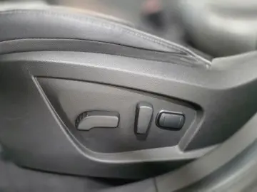 RENAULT ARKANA 1.3 TCe MHEV 140CP Intens EDC