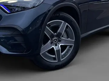 MERCEDES-BENZ GLC 300 d 4M AMG Pano Digital Light Burmester