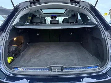 MERCEDES-BENZ GLC 300 d 4M AMG Pano Digital Light Burmester