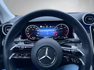 MERCEDES-BENZ GLC 300 d 4M AMG Pano Digital Light Burmester