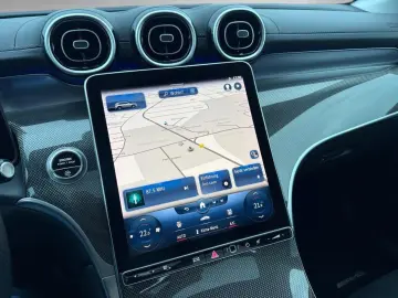 MERCEDES-BENZ GLC 300 d 4M AMG Pano Digital Light Burmester