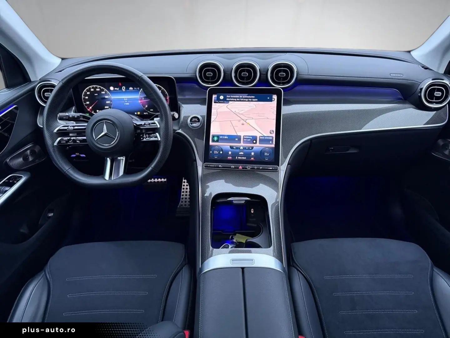 MERCEDES-BENZ GLC 300 d 4M AMG Pano Digital Light Burmester