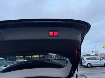 MERCEDES-BENZ GLC 300 d 4M AMG Pano Digital Light Burmester