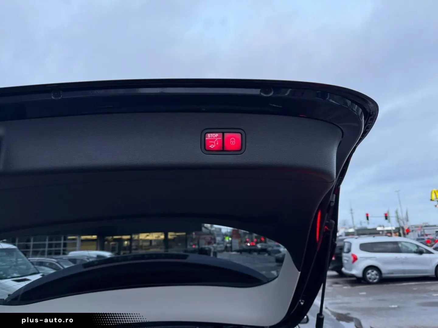 MERCEDES-BENZ GLC 300 d 4M AMG Pano Digital Light Burmester