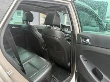 Hyundai Tucson Diesel 2.0 2017 Manuala