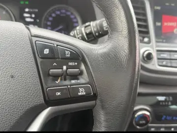 Hyundai Tucson Diesel 2.0 2017 Manuala