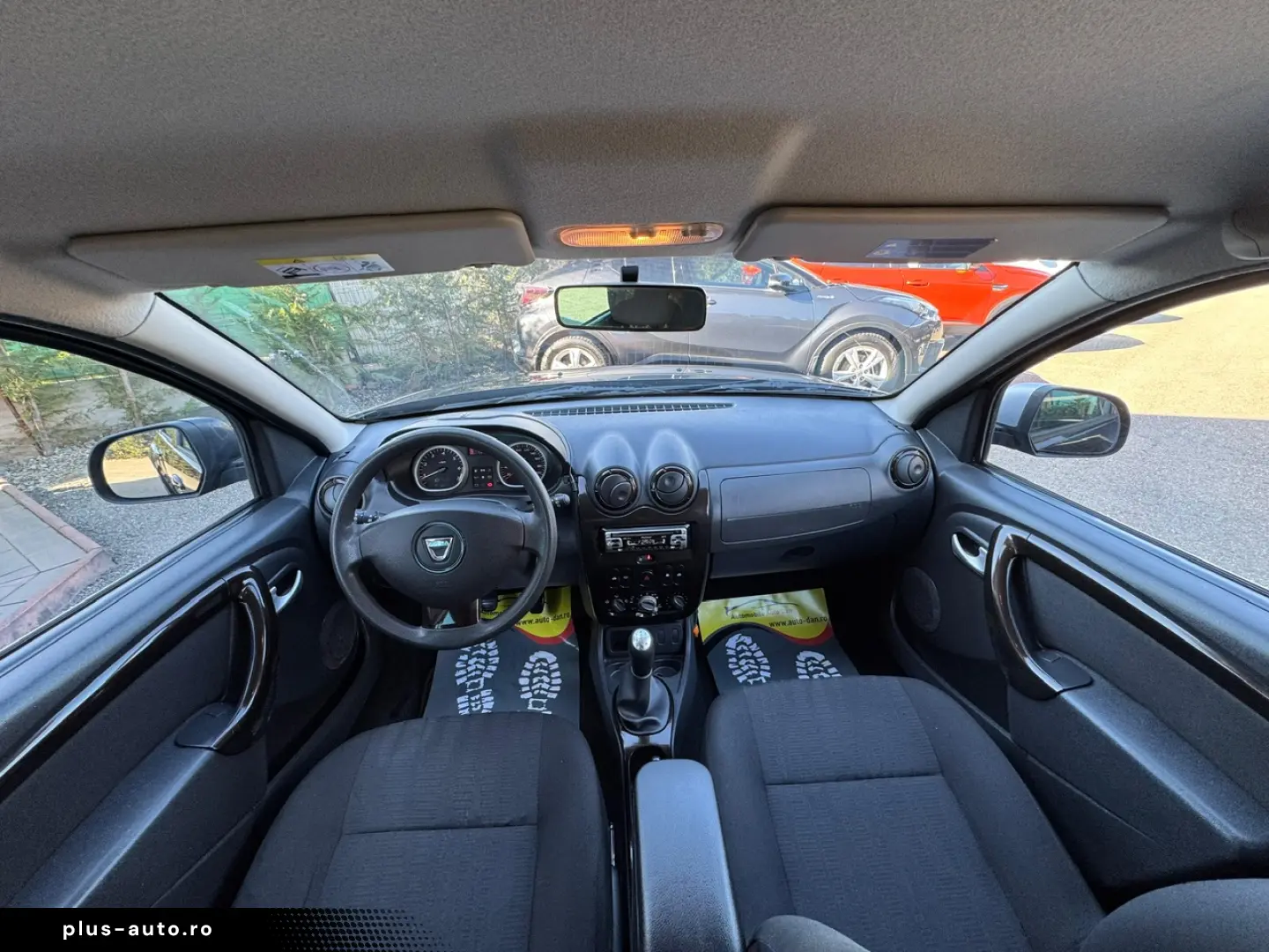 Dacia Duster Benzina 1.6 2011 Manuala