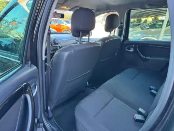 Dacia Duster Benzina 1.6 2011 Manuala