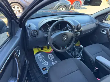 Dacia Duster Benzina 1.6 2011 Manuala