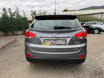 Hyundai iX35 Diesel 2.0 2012 Manuala