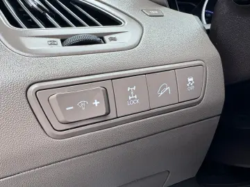 Hyundai iX35 Diesel 2.0 2012 Manuala