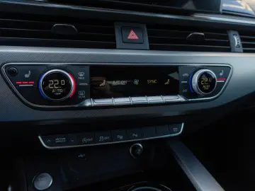 Audi A5 Sportback 40 TFSI MHEV S line  Matrix LED Laser ACC