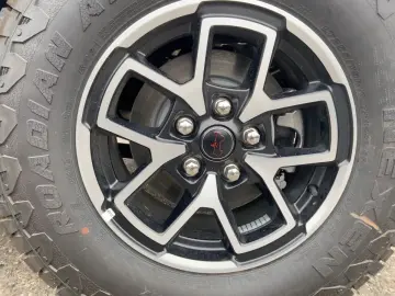 JEEP Wrangler Rubicon 2.0l T-GDI 272PS