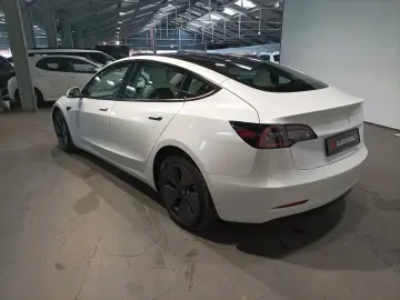 TESLA Model 3 RWD LED Navi Kamera Leder Sitzheiz