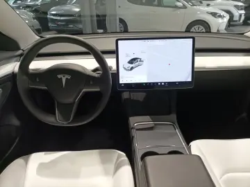 TESLA Model 3 RWD LED Navi Kamera Leder Sitzheiz