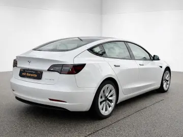 TESLA Model 3 Long Range Dual AWD Weiß Weiß