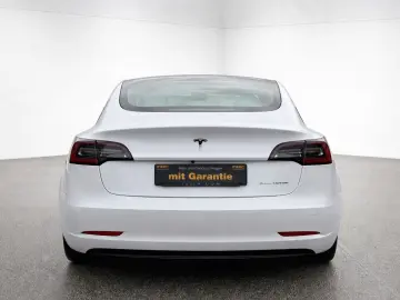 TESLA Model 3 Long Range Dual AWD Weiß Weiß