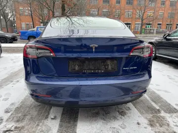 TESLA Model 3 Long Range Dual AWD