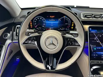 MERCEDES-BENZ S 580 e L  BURMESTER Pano DISTRONIC