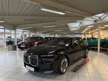BMW 750e xDrive M Sportpaket Executive Drive Pro