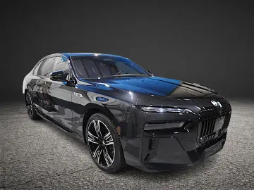 BMW 760 M760e xDrive B&W SKY LOUNGE