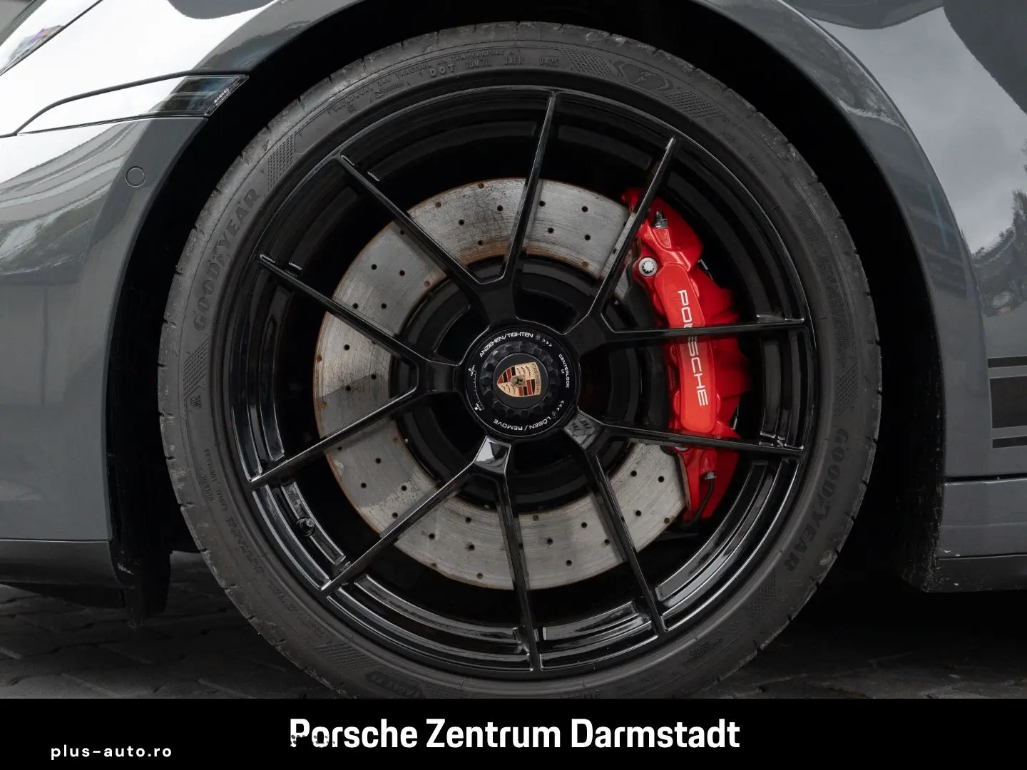 PORSCHE 992 911 Carrera 4 GTS Lift