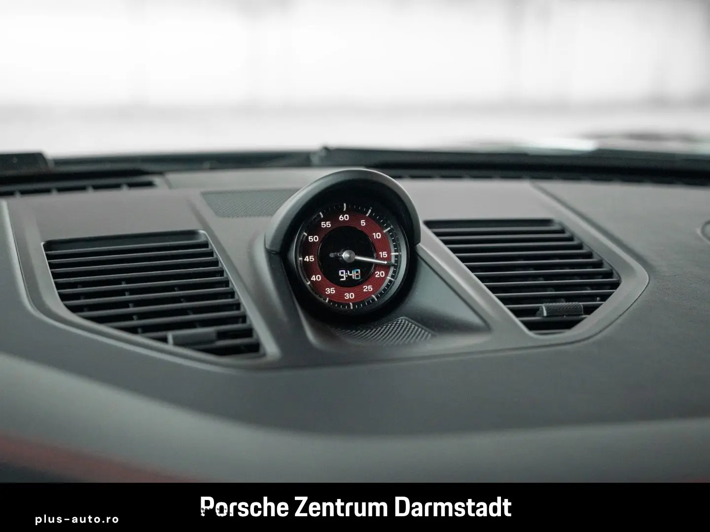 PORSCHE 992 911 Carrera 4 GTS Lift