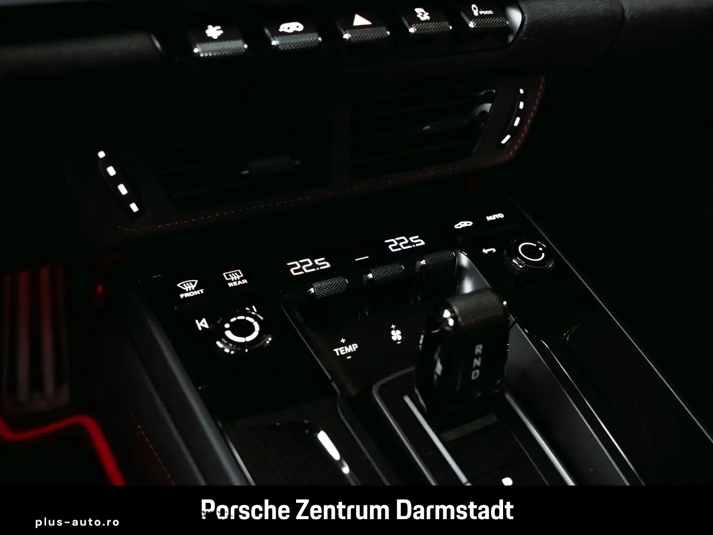 PORSCHE 992 911 Carrera 4 GTS Lift