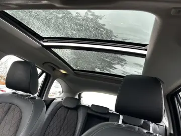 BMW X1 x25e Sports.HUD ACC PanoD.KomfZ.LED Navi  18