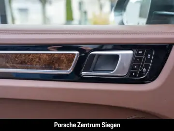 PORSCHE Cayenne E-Hybrid Coupe Sport Design Luftfederung