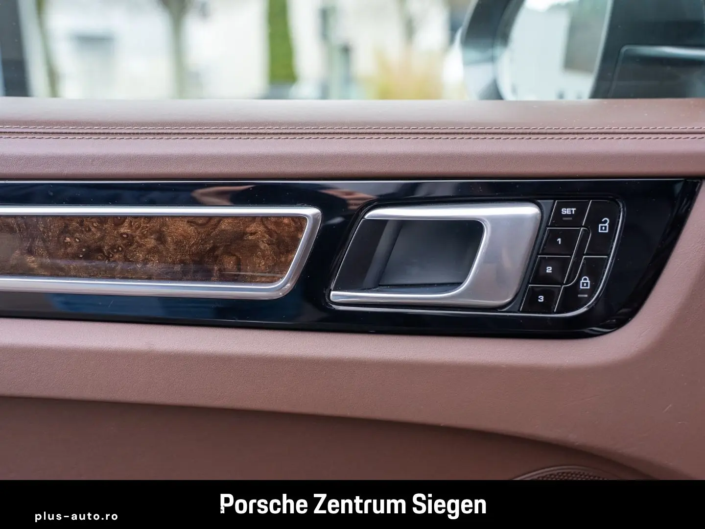 PORSCHE Cayenne E-Hybrid Coupe Sport Design Luftfederung