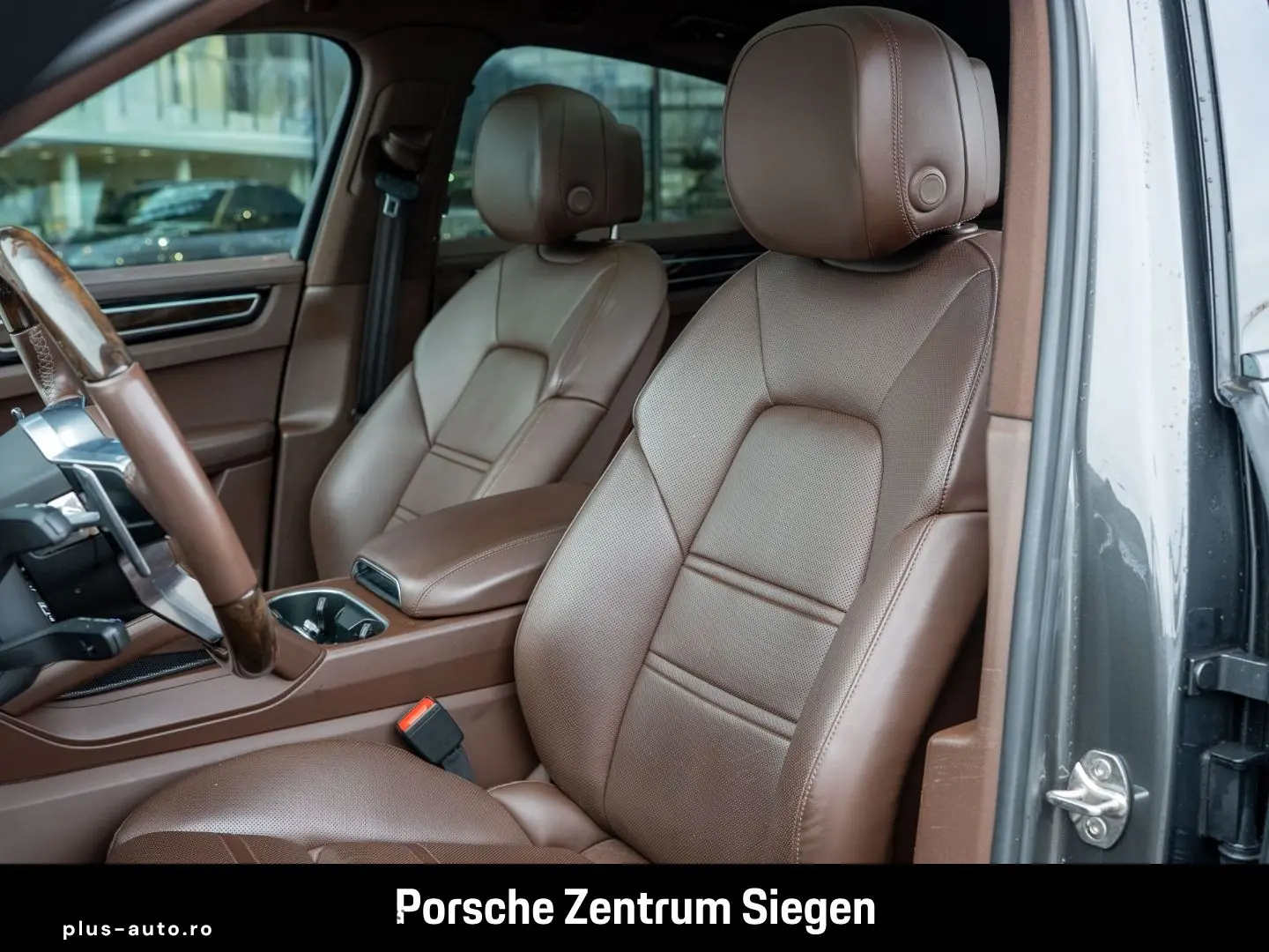 PORSCHE Cayenne E-Hybrid Coupe Sport Design Luftfederung