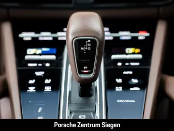 PORSCHE Cayenne E-Hybrid Coupe Sport Design Luftfederung