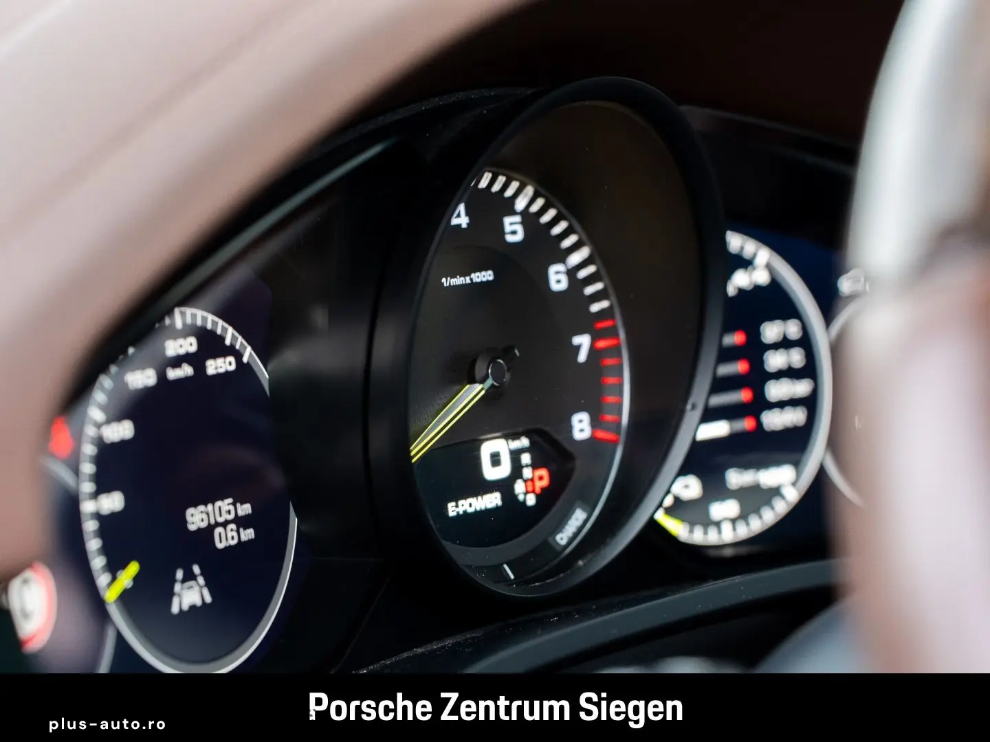 PORSCHE Cayenne E-Hybrid Coupe Sport Design Luftfederung