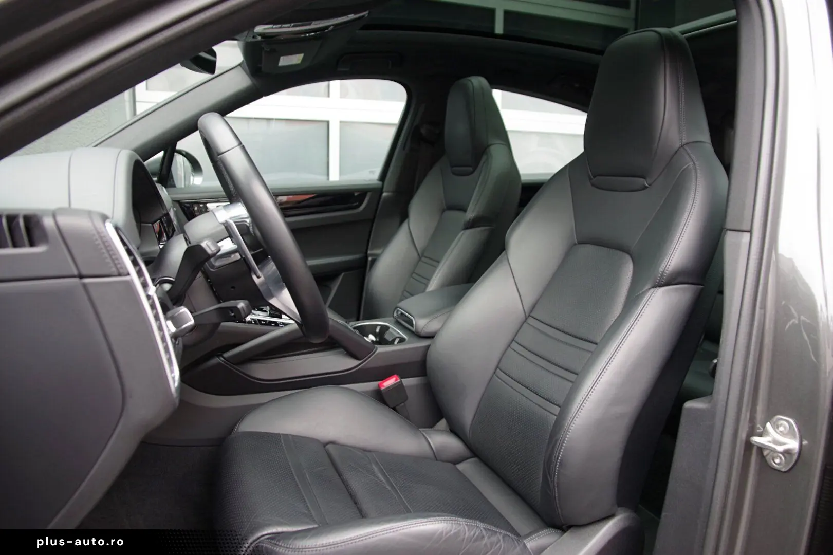 PORSCHE Cayenne Coupe E-Hybrid Luft InnoDrive 18-W 360