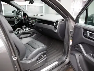PORSCHE Cayenne Coupe E-Hybrid Luft InnoDrive 18-W 360