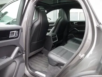 PORSCHE Cayenne Coupe E-Hybrid Luft InnoDrive 18-W 360