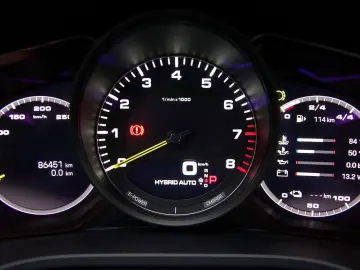 PORSCHE Cayenne Coupe E-Hybrid Luft InnoDrive 18-W 360