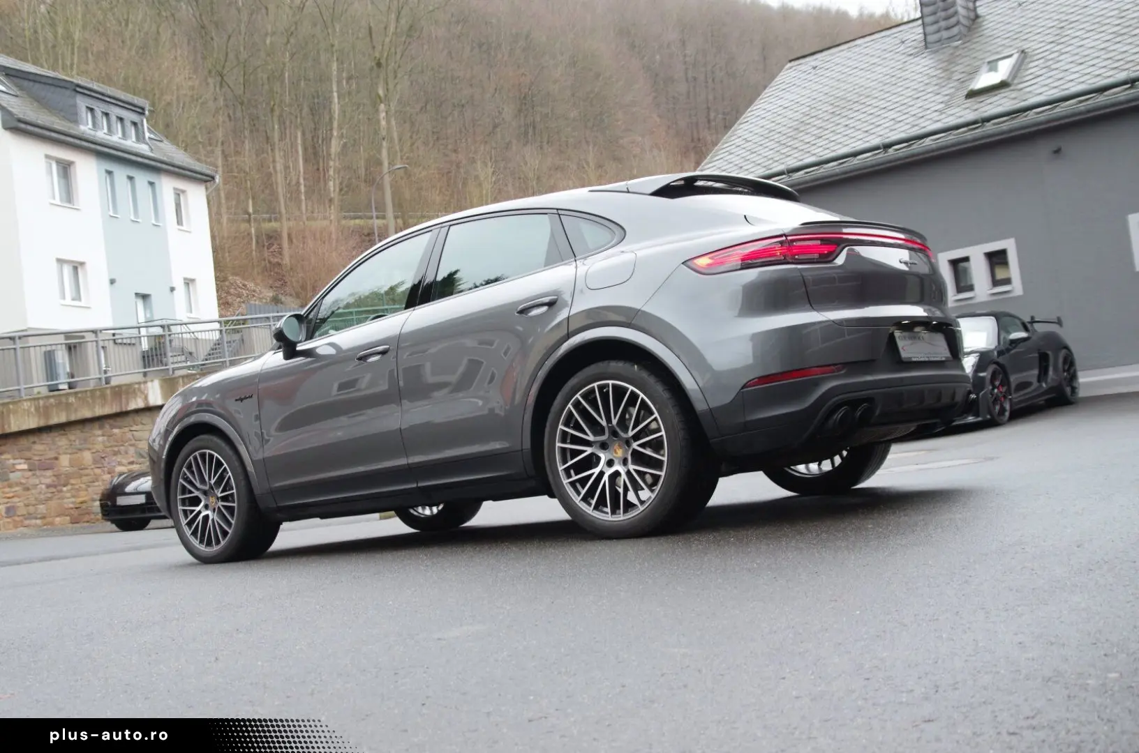 PORSCHE Cayenne Coupe E-Hybrid Luft InnoDrive 18-W 360