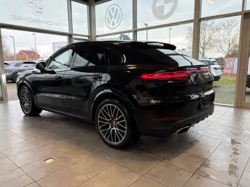 PORSCHE Cayenne Coupe E-Hybrid