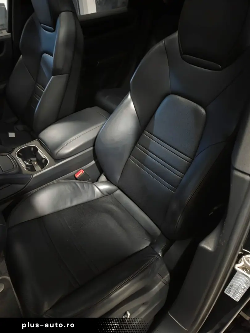 PORSCHE Cayenne Coupe E-Hybrid