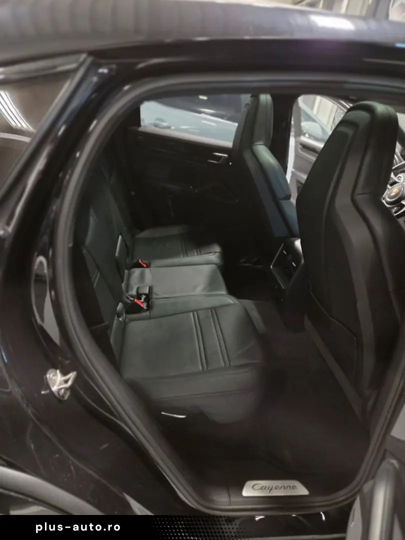 PORSCHE Cayenne Coupe E-Hybrid