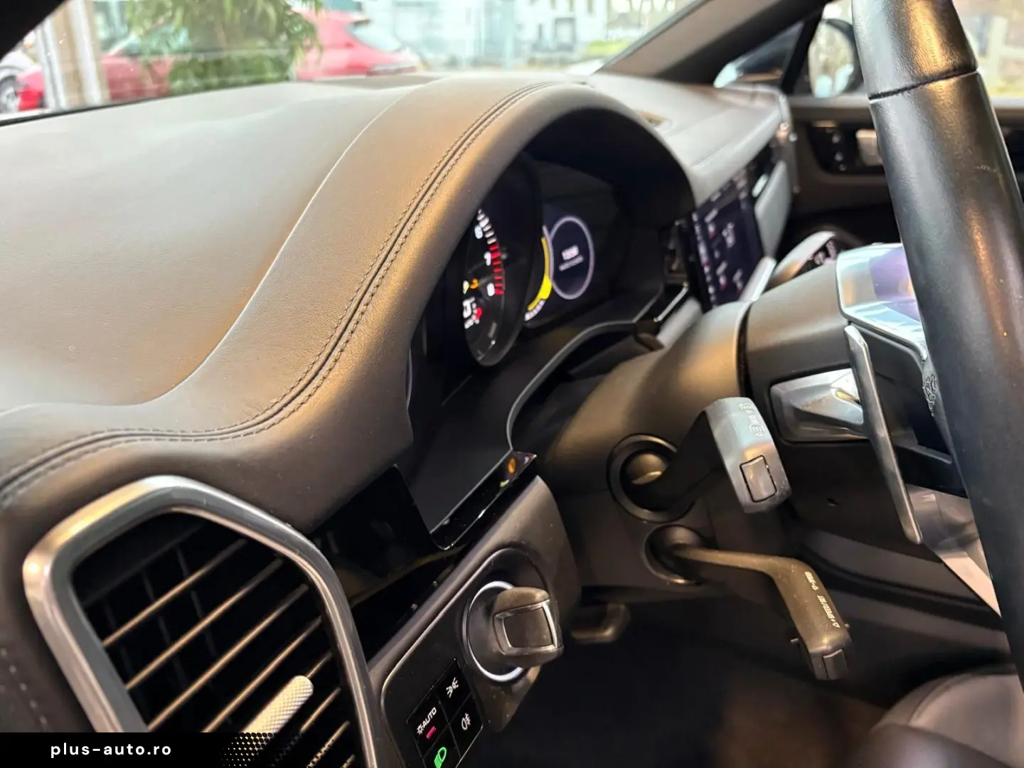 PORSCHE Cayenne Coupe E-Hybrid