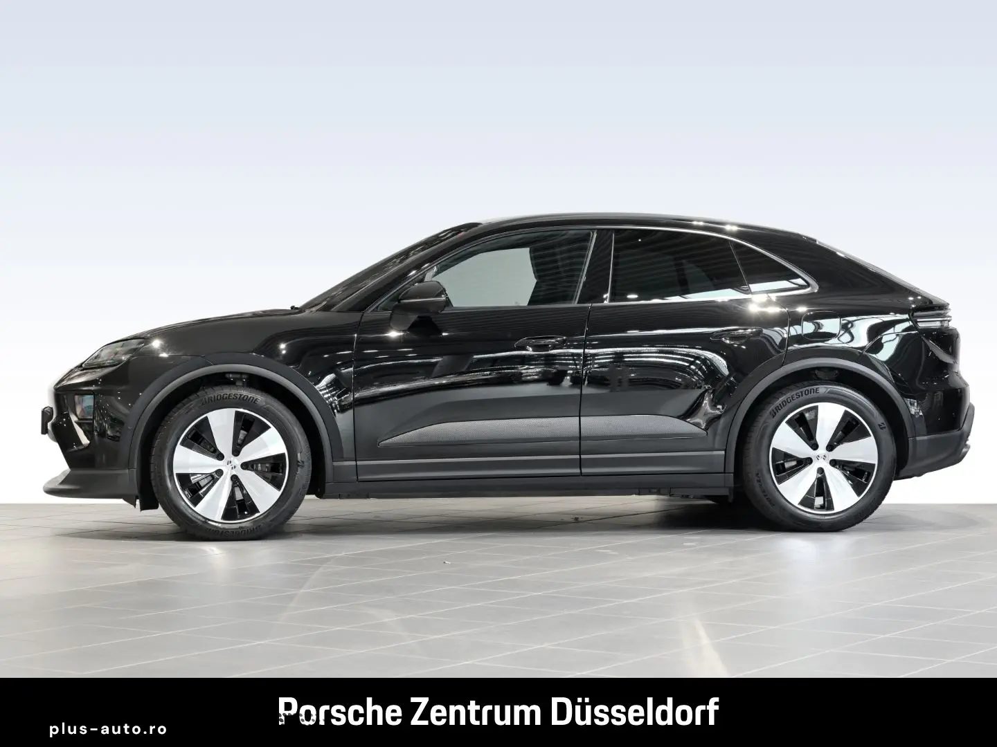 PORSCHE Macan 4 Surround-View BOSE Abstandstempomat LED