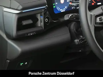PORSCHE Macan 4 Surround-View BOSE Abstandstempomat LED